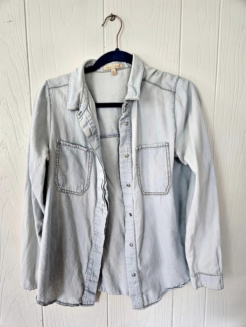 Gibson Latimer Denim Button Down Shirt in Blue Size Medium